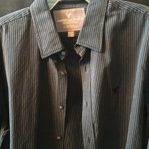 American Eagle Button Down